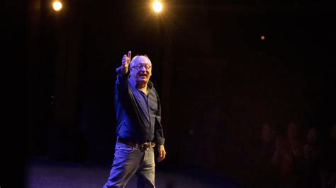 Foto van een Oudejaarsconference van Youp van 't Hek