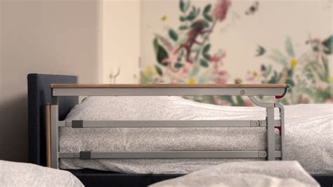 Illustratie van een groter bed met een bedhek