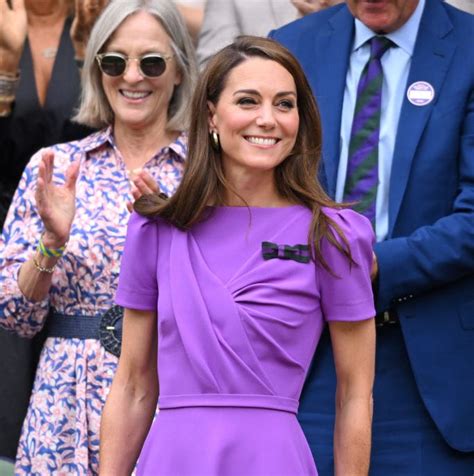 Prinses Kate lachend tijdens een publieke verschijning
