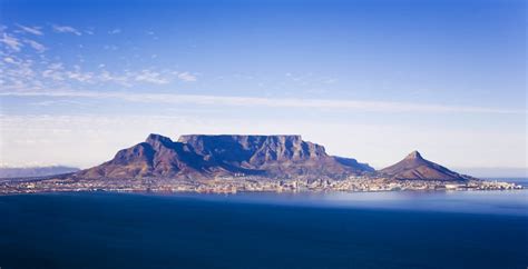 Kaapstad met Tafelberg en de Indische Oceaan