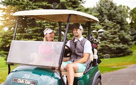 Foto van Peter Spaan met zijn monobuggy op een golfbaan