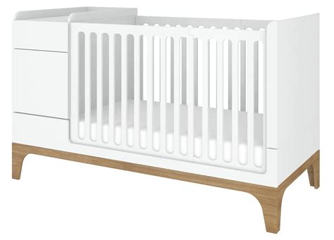 Illustratie van een meegroeibed met lade, die de ruimtebesparing benadrukt.