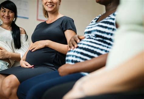 Groep zwangere vrouwen tijdens een Centering Pregnancy bijeenkomst