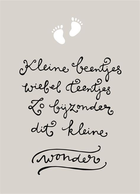 Een pasgeboren baby met de tekst 