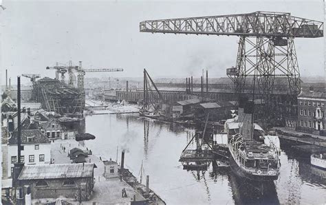 Foto van een scheepswerf in Hendrik-Ido-Ambacht in de 20e eeuw