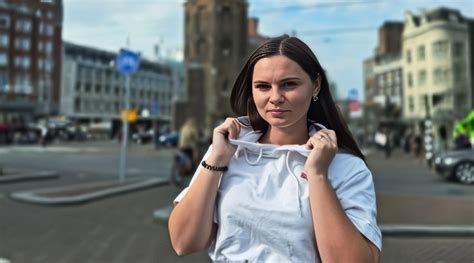 Julia Trubkina kondigt zwangerschap aan op Instagram