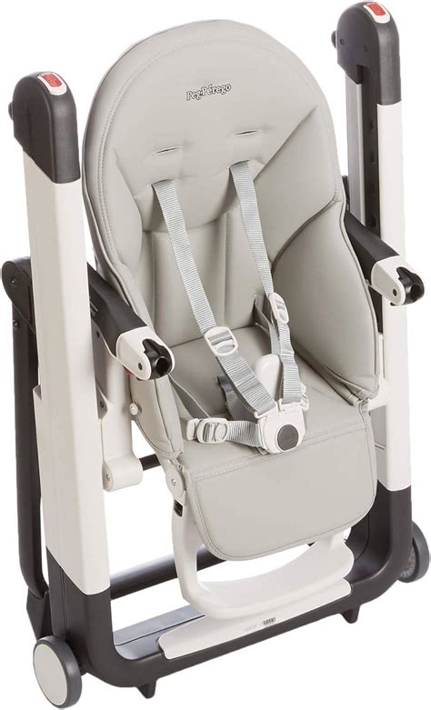 De vijfpuntsgordel en vergrendelingsmechanismen van de Peg Perego Siesta