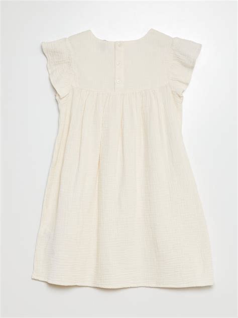 Babykleding van katoen met zachte texturen