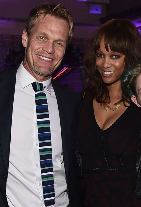 Foto van Tyra Banks met haar zoon York Banks Asla.