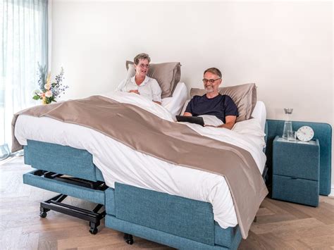 Infographic die de verschillende ergonomische voordelen van een elektrisch verstelbaar bed toont (bv. reflux, bloedsomloop, rugpijn).