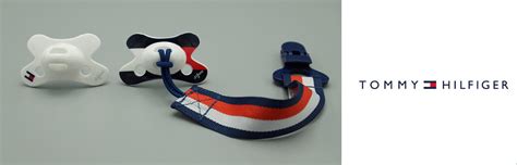 Tommy Hilfiger x Difrax cadeauset voor baby's met fopspeen en koordje.