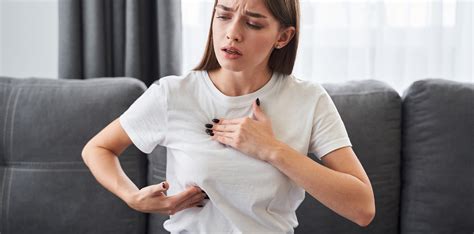 illustratie van een borst met knobbeltjes