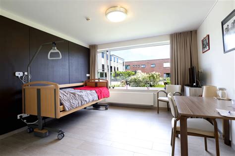 Interieurfoto van een stijlvol ingerichte kamer in woonzorgcentrum Aan de Kaai