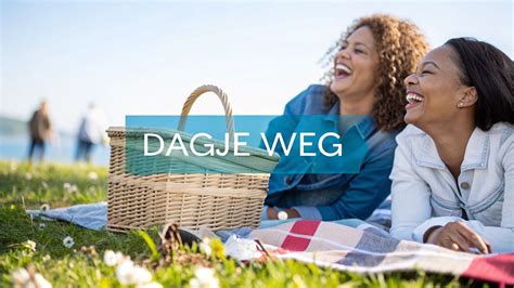 Collage van verschillende soorten cadeaus voor broers, waaronder een dagje weg, een cadeaubon en een gepersonaliseerd item.