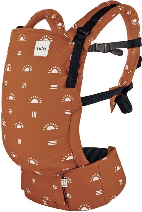 Overzicht van verschillende ergonomische draagzakken, met de Tula Free-to-Grow prominent in beeld
