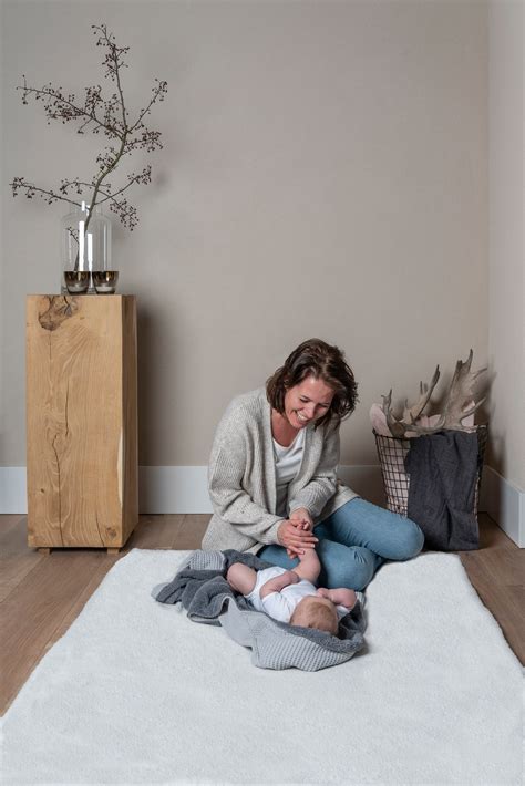 baby's communiceren met lichaamstaal en geluiden