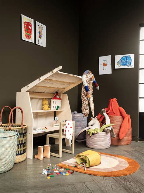 Interieur van de kinderconceptstore littleYOU met speelhoek