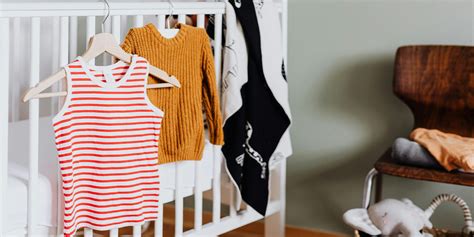 Selectie van duurzame woonitems en kinderkleding bij littleYOU