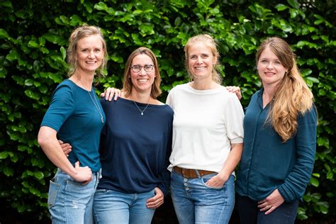 Foto van het team van Verloskundigenpraktijk Staphorst-Rouveen