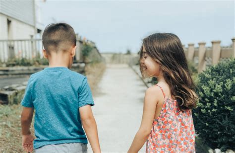 Voorbeeld van verschillende Difrax speenkoorden voor jongens en meisjes
