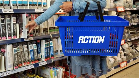 Overzicht van de productcategorieën op de website van Action, met nadruk op speelgoed.