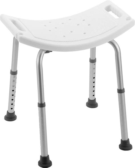 Visualisatie van de uitleenbare hulpmiddelen zoals bedverhogers en een douchekruk.