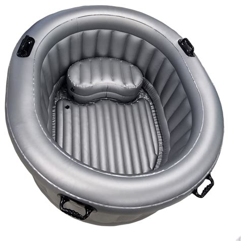 Illustratie van een opblaasbaar bevalbad met ingebouwde stoel