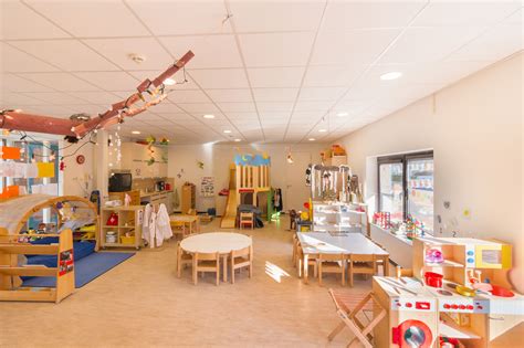 Groepsruimte van Kinderdagverblijf Het Boerderijtje met speelhoeken