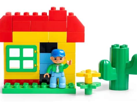 Voorbeeld van Duplo blokken en een set Mega Bloks die kinderen kunnen gebruiken om constructies te bouwen.