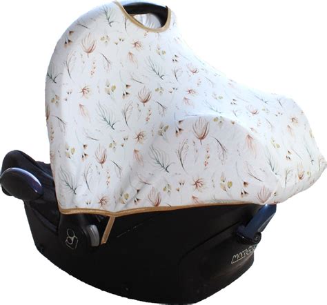 Foto van een zwarte zonnekap voor de Maxi-Cosi Cabriofix autostoel.