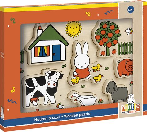 Collage van diverse Nijntje speelgoedartikelen: knuffels, puzzels, houten speelgoed.