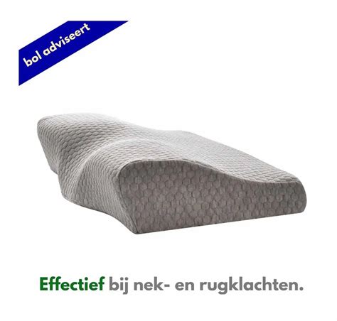 Verschillende soorten hoofdkussens, met nadruk op een laag en zacht kussen geschikt voor buikslapers