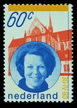 Voorbeeld van een postzegel ter ere van een jubileum van Koningin Beatrix.