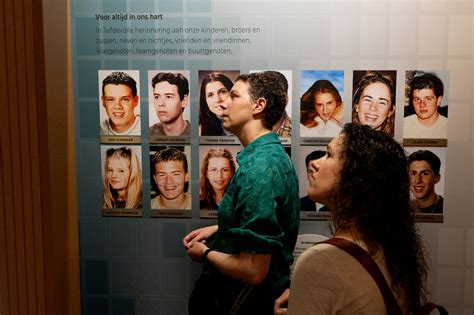 Illustratie van de verpakkingsafmetingen van het LÖVA hemeltje.