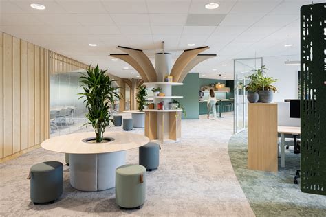 Interieurfoto van het servicekantoor in Houten, gericht op samenwerking en kennisdeling