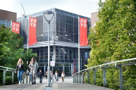 Een kaart met de locaties van Zuyd Hogeschool in Heerlen, Sittard en Maastricht.