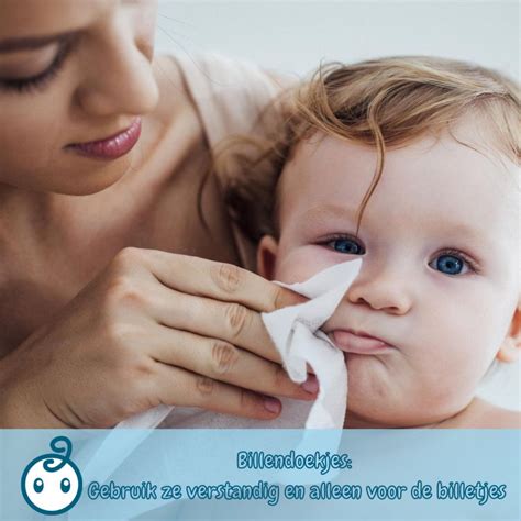 Afbeelding van een baby met schone, zachte billetjes na gebruik van Zwitsal Lotion Billendoekjes.