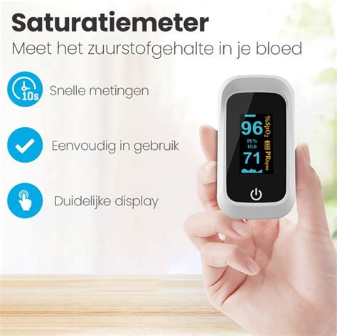 Illustratie van een saturatiemeter die op een vinger wordt geplaatst