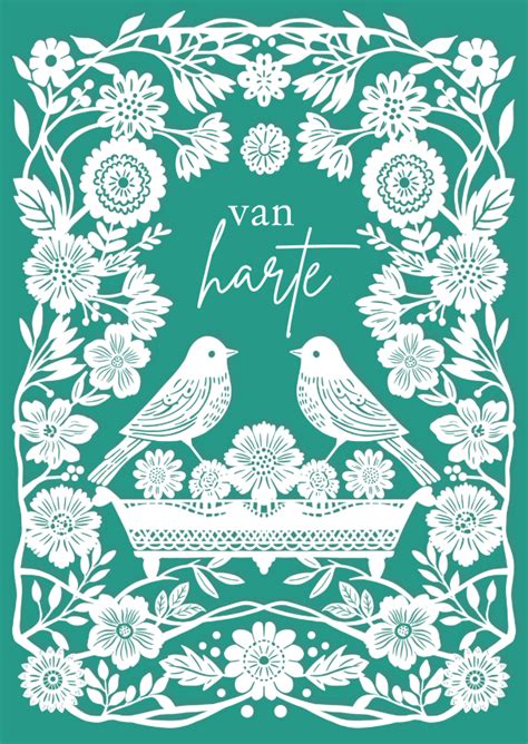 Illustratie van twee pasgeboren baby's omringd door bloemen, passend bij het thema geboortekaartjes voor een tweeling.