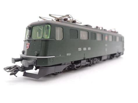 Selectie van Märklin H0 locomotieven, waaronder stoom-, diesel- en elektrische varianten.