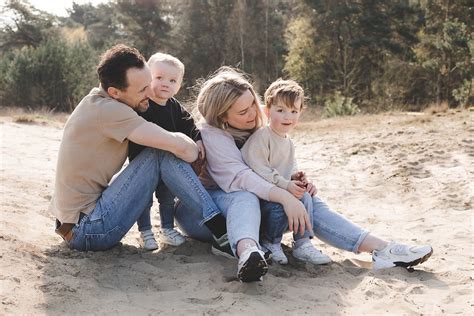 gezinsfoto tijdens een opdragedienst